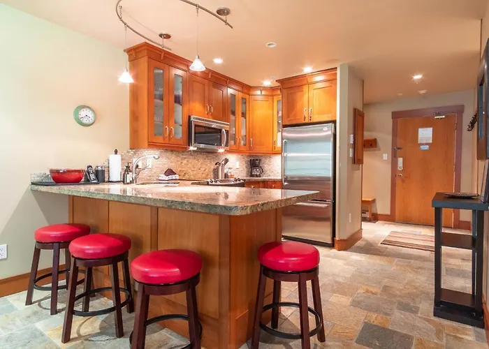 Wildwood Lodge By Outpost Whistler